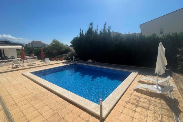 5 bed detached house in Nucia (la)