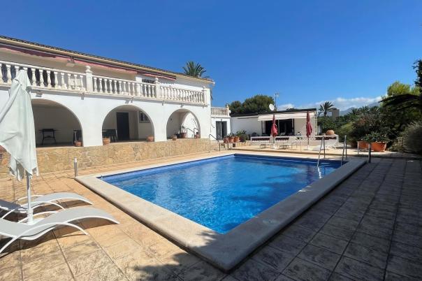 5 bed detached house in Nucia (la)