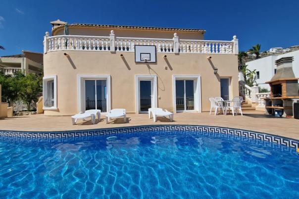 5 bed villas in Benitachell / El Poble Nou de Benitatxell