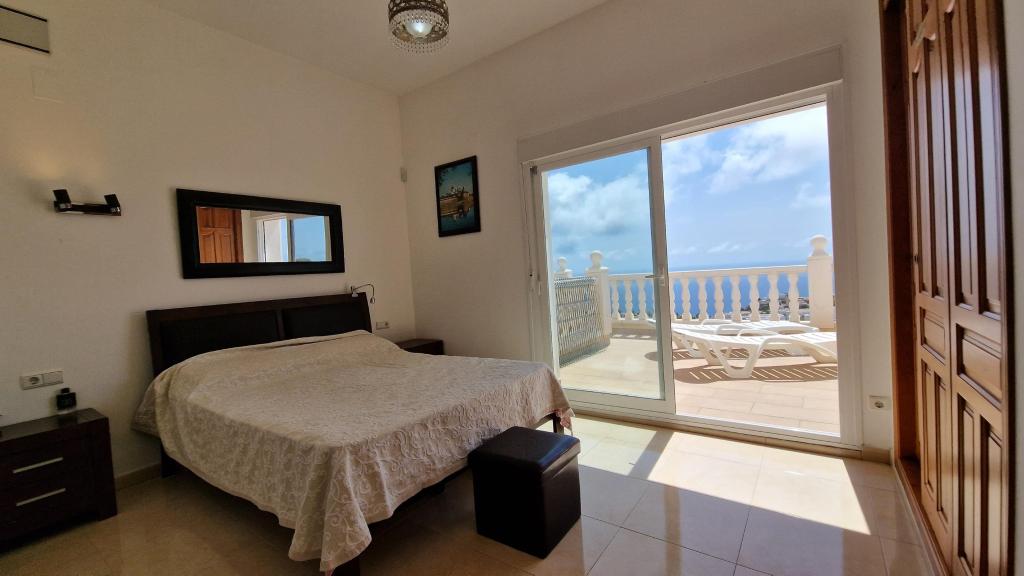 5 bed villas in Benitachell / El Poble Nou de Benitatxell