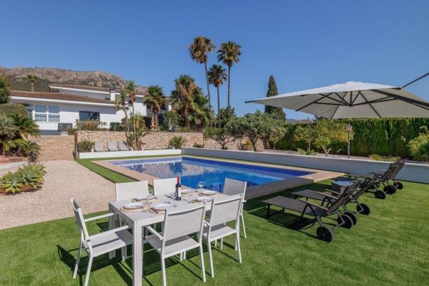 6 bed casa / chalet in Calpe / Calp