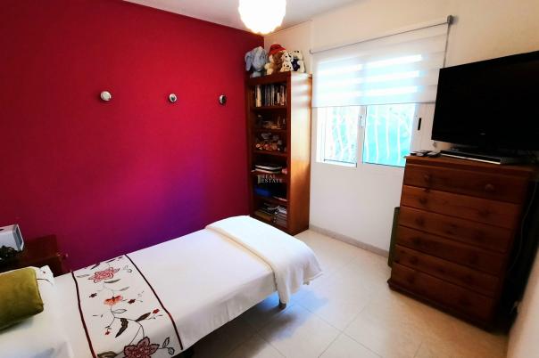 5 bed villa in Pedreguer