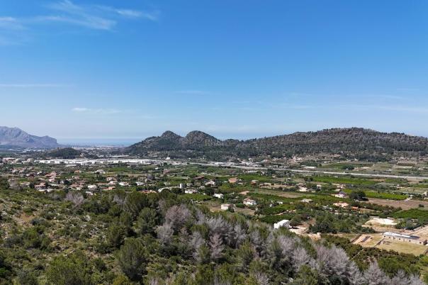 5 bed villa in Pedreguer
