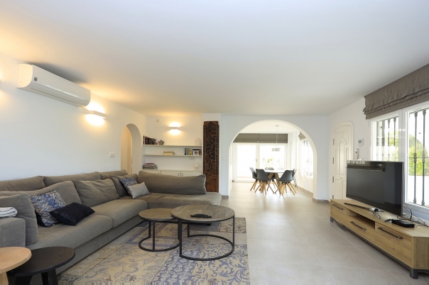 6 bed villa in Albir