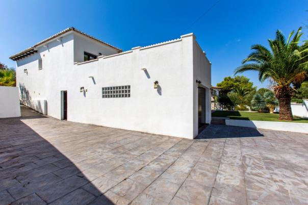 4 bed villa in Moraira