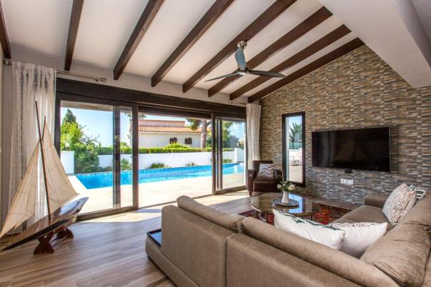 4 bed villa in Moraira