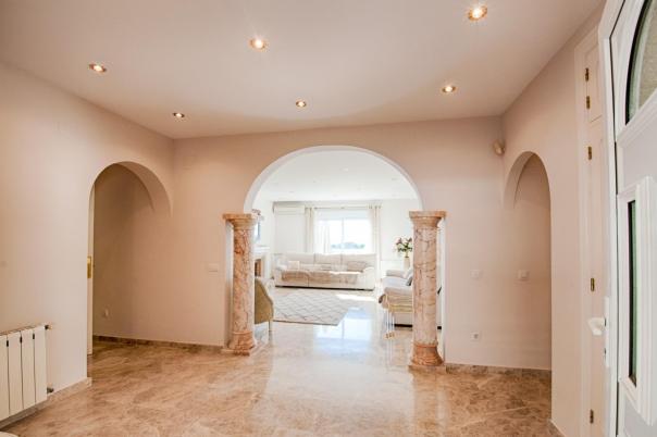 5 bed villas in Moraira