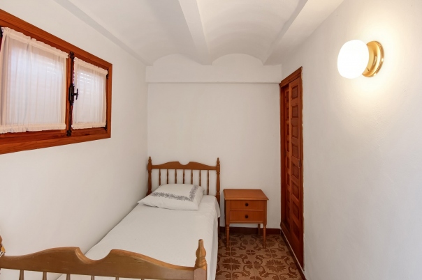 6 bed villa in Denia