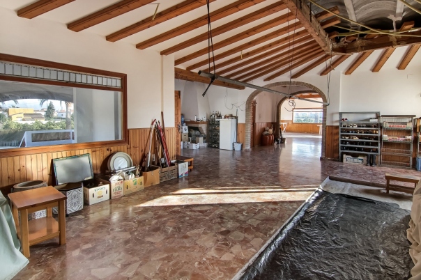 6 bed villa in Denia