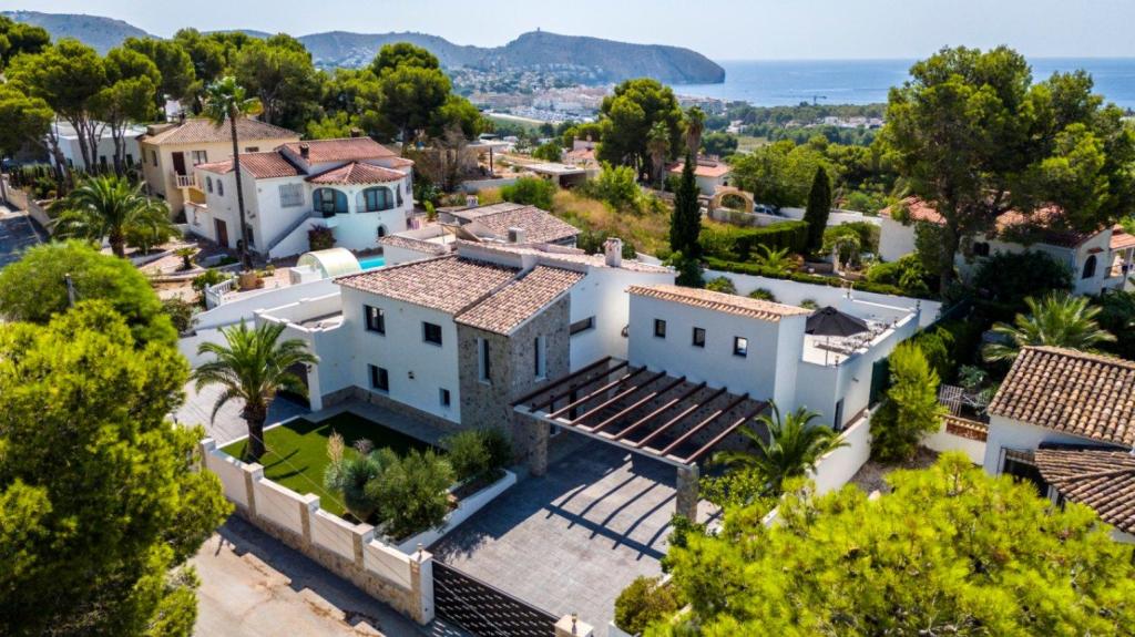4 bed villas in Moraira