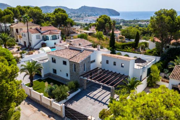 4 bed villas in Moraira