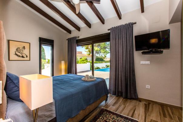 4 bed villas in Moraira