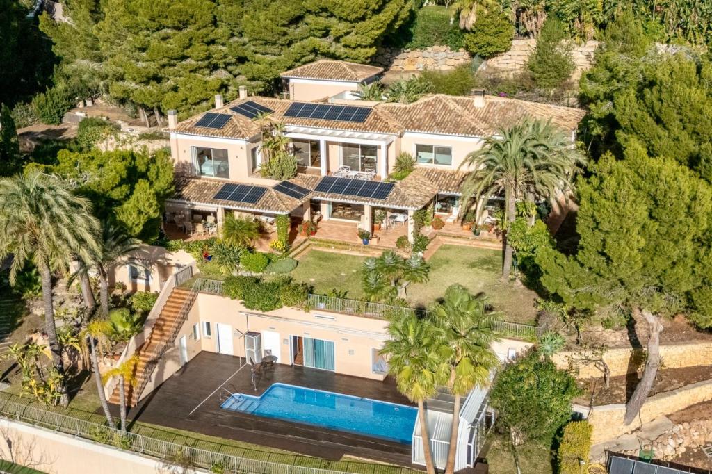 9 bed villa in Altea
