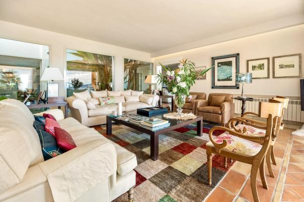 9 bed villa in Altea