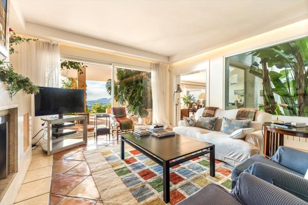 9 bed villa in Altea