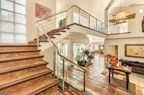 9 bed villa in Altea