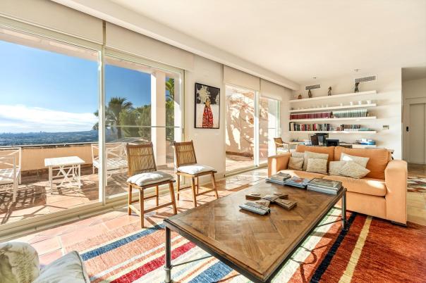 9 bed villa in Altea