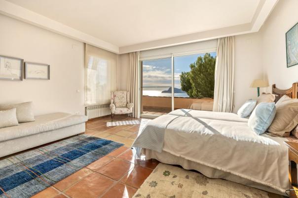 9 bed villa in Altea