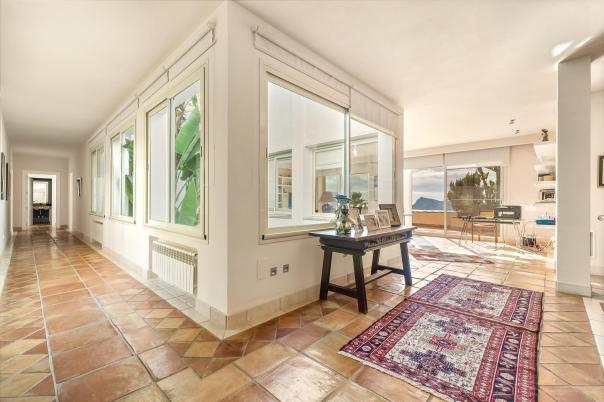 9 bed villa in Altea