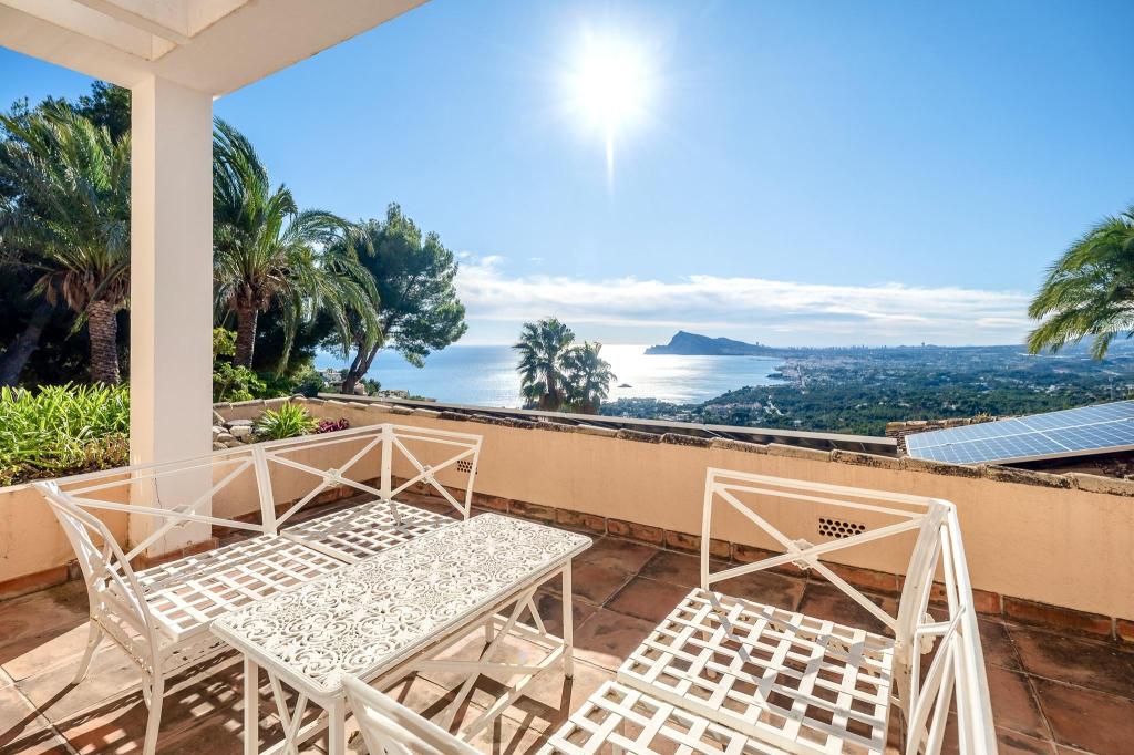 9 bed villa in Altea