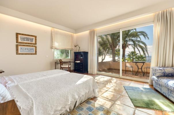 9 bed villa in Altea