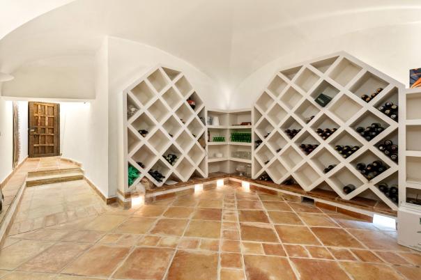 9 bed villa in Altea