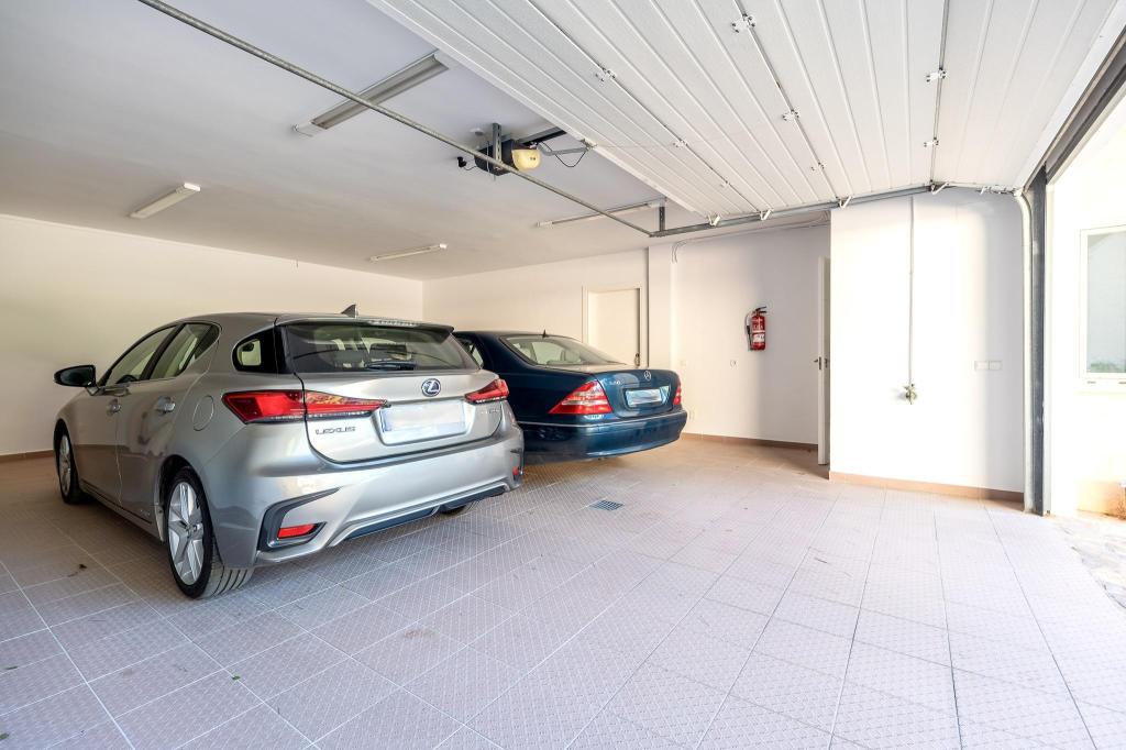 9 bed villa in Altea