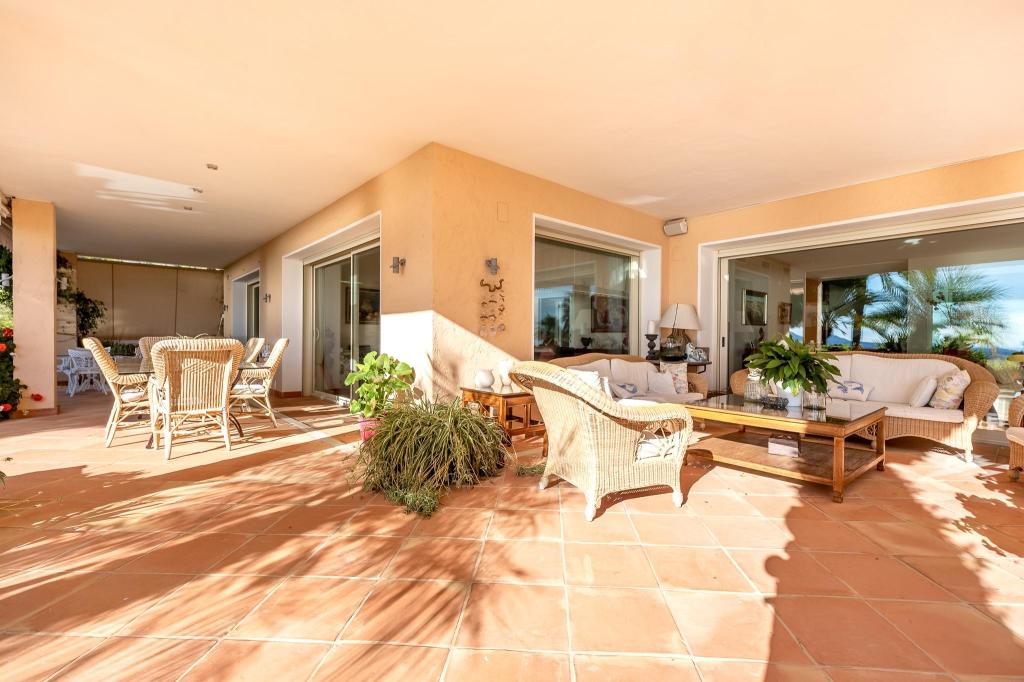 9 bed villa in Altea