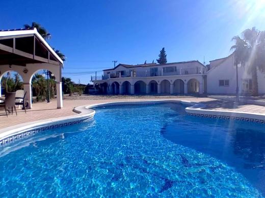 8 bed chalet in Crevillent