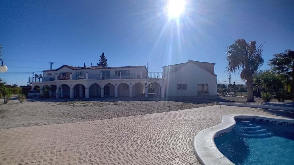 8 bed chalet in Crevillent