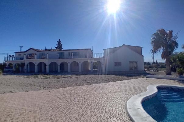 8 bed chalet in Crevillent