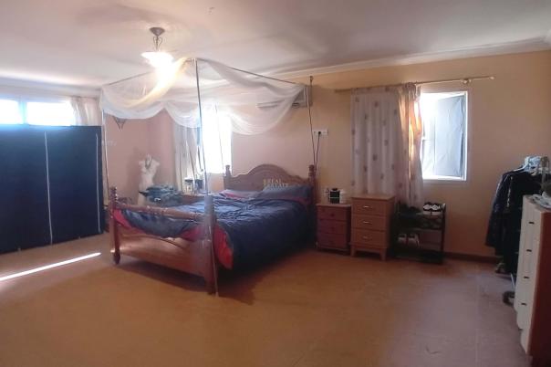 8 bed chalet in Crevillent