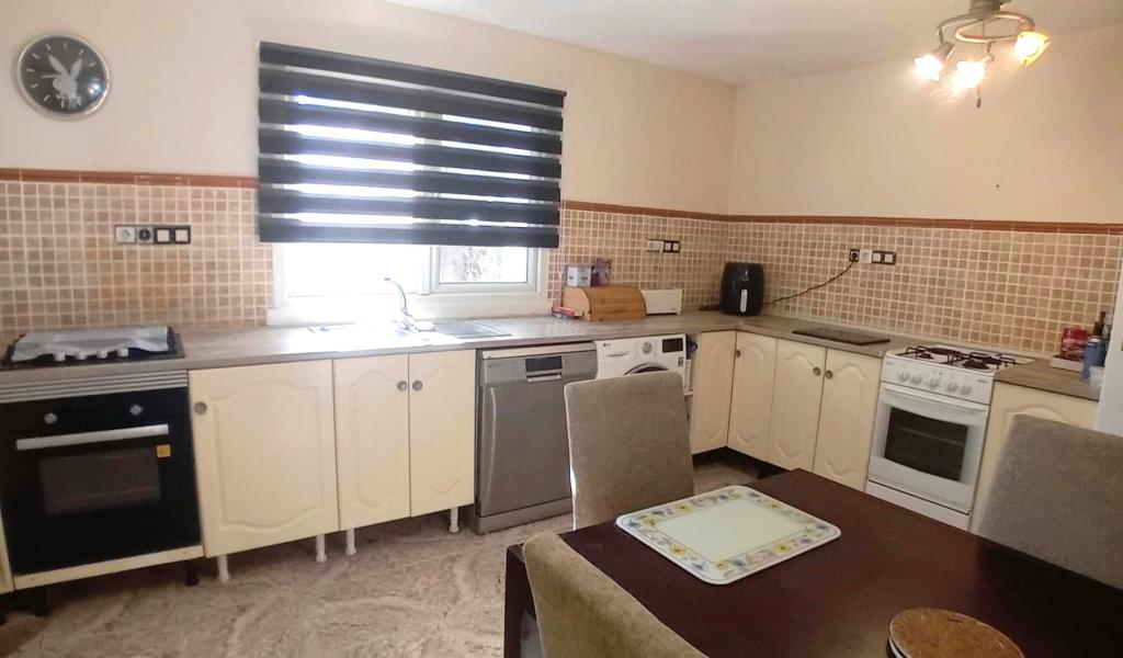 8 bed chalet in Crevillent