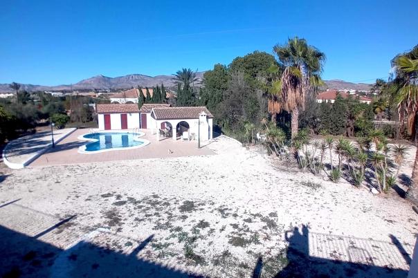 8 bed chalet in Crevillent