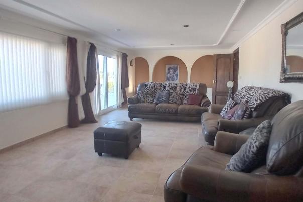 8 bed chalet in Crevillent