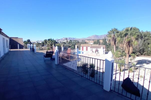 8 bed chalet in Crevillent