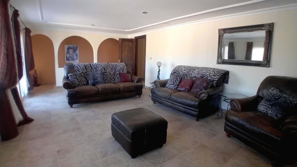 8 bed chalet in Crevillent