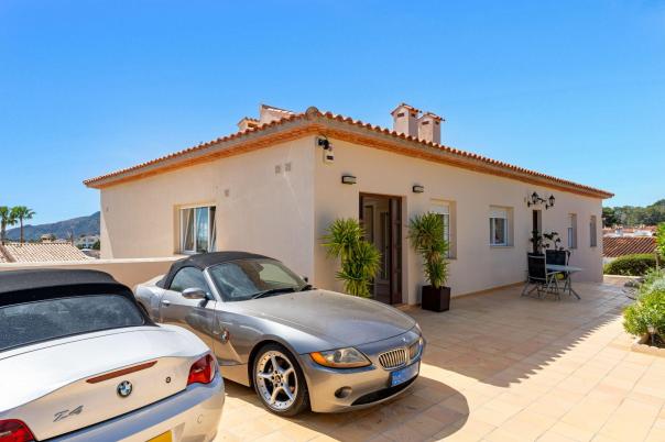 6 bed villa in Alfaz del Pi