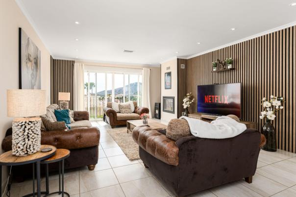 6 bed villa in Alfaz del Pi