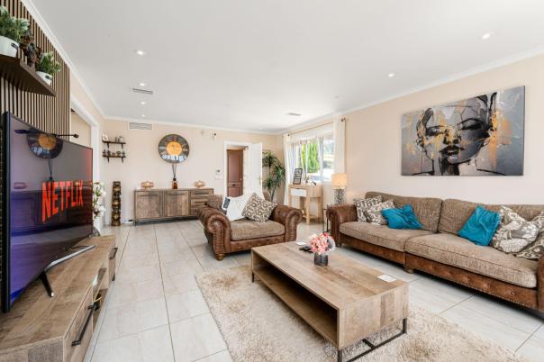 6 bed villa in Alfaz del Pi