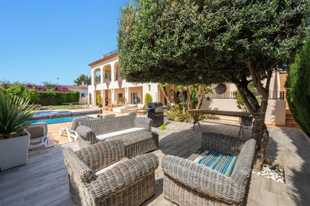 6 bed villa in Alfaz del Pi