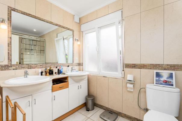 6 bed villa in Alfaz del Pi