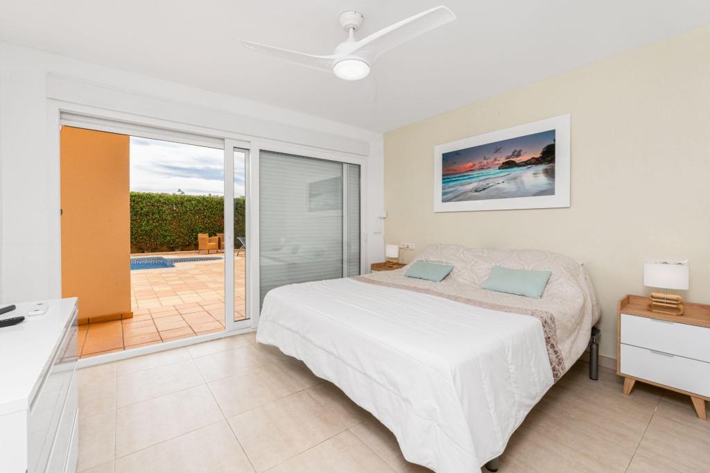 6 bed villa in Alfaz del Pi