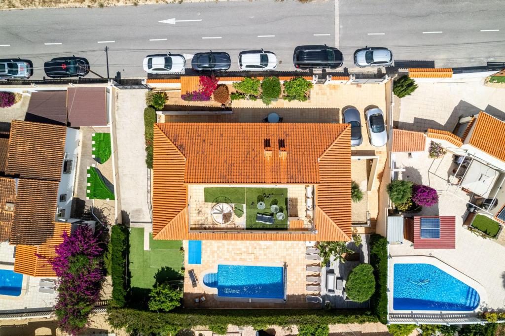 6 bed villa in Alfaz del Pi