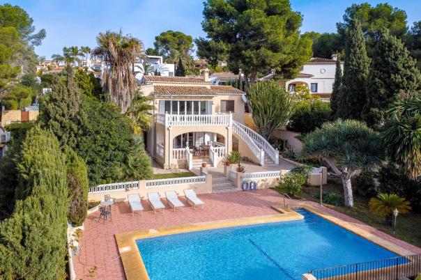 3 bed villas in Moraira