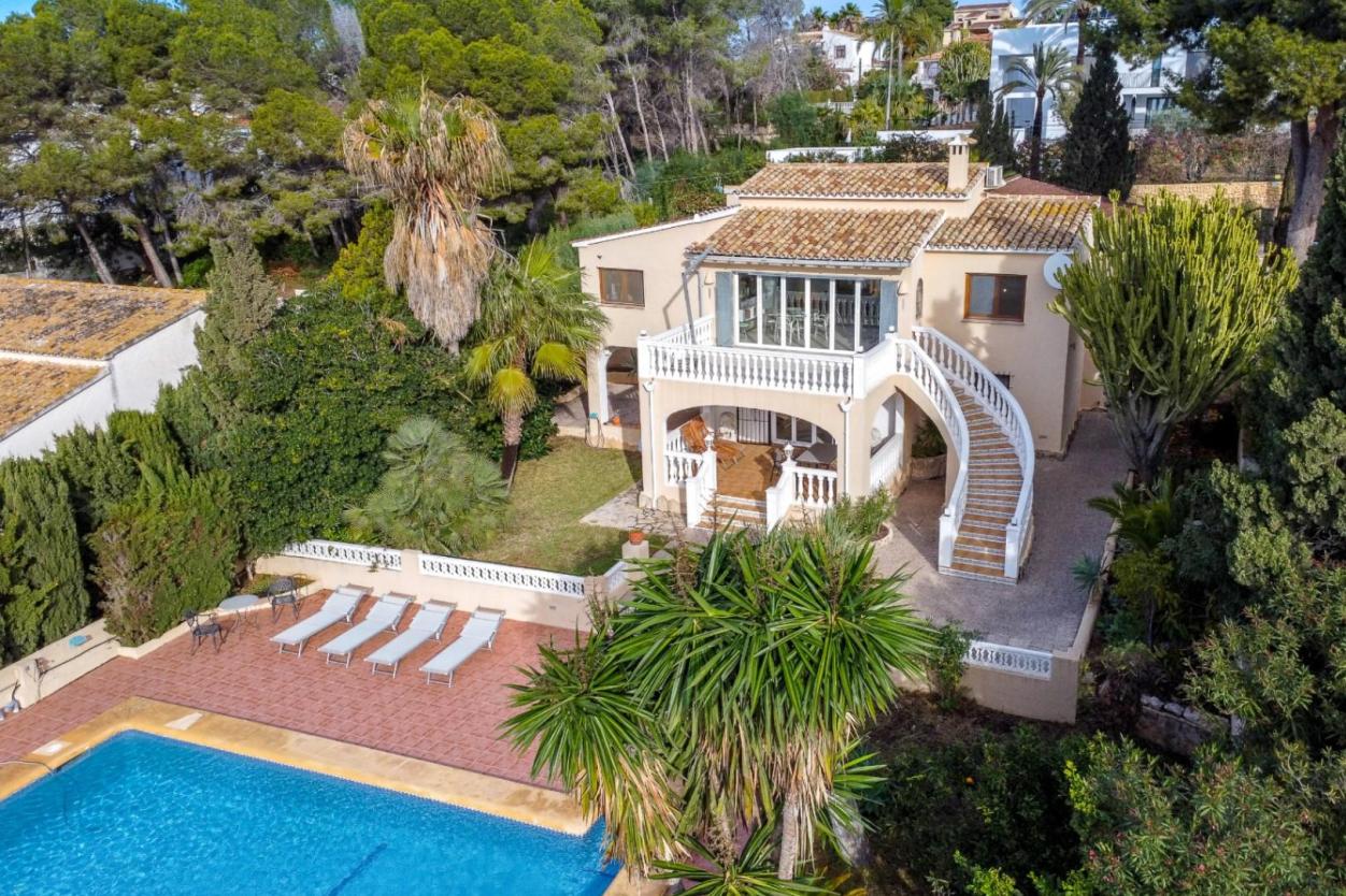 3 bed villas in Moraira