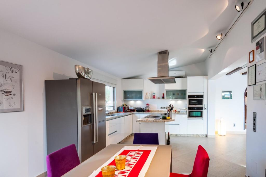 3 bed villas in Moraira