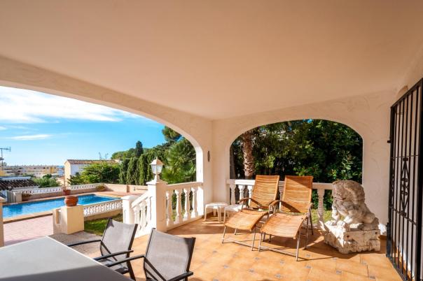 3 bed villas in Moraira