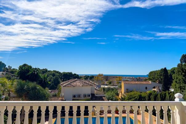 3 bed villas in Moraira