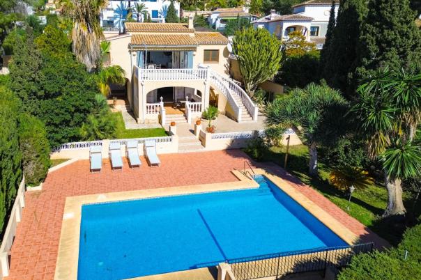3 bed villas in Moraira